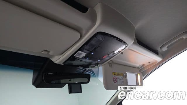 Hyundai Staria 2026 — Photo 13/34