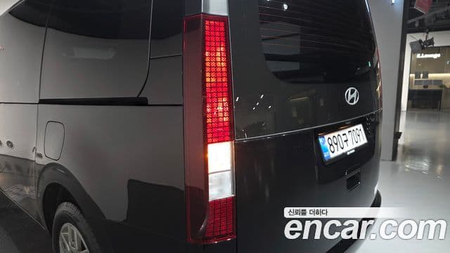 Hyundai Staria 2026 — Photo 15/34