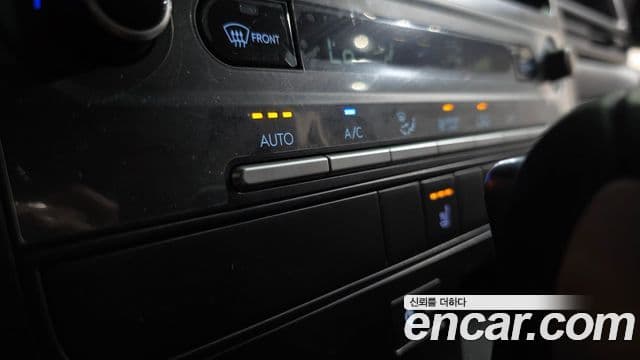Hyundai Staria 2026 — Photo 34/34