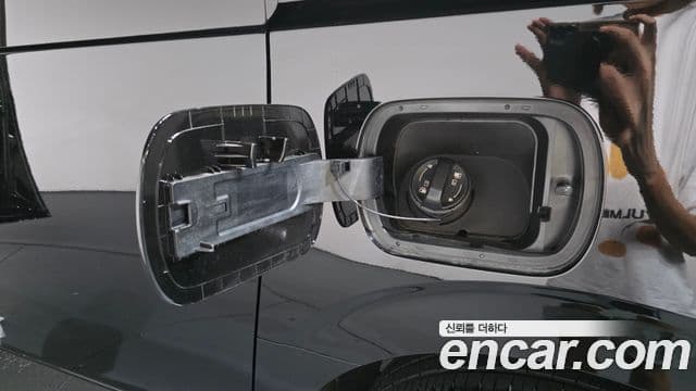 Hyundai Staria 2026 — Photo 28/34