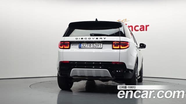 Land Rover Discovery Sport 2024 — Фото 4/20