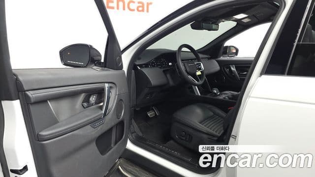 Land Rover Discovery Sport 2024 — Фото 10/20