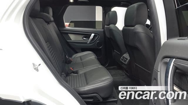 Land Rover Discovery Sport 2024 — Фото 12/20