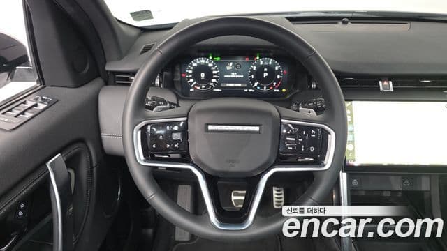 Land Rover Discovery Sport 2024 — Фото 13/20