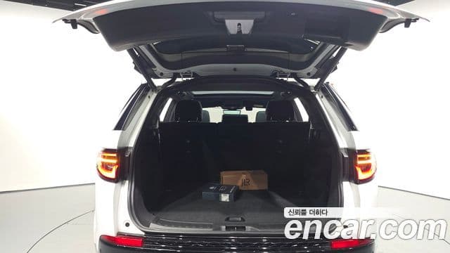 Land Rover Discovery Sport 2024 — Фото 20/20