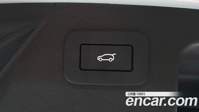 Land Rover Discovery Sport 2024 — Photo 14/40