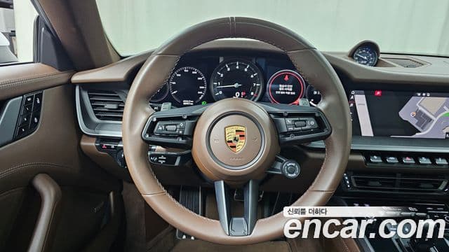 Porsche 911 2020 — ფოტო 17/20