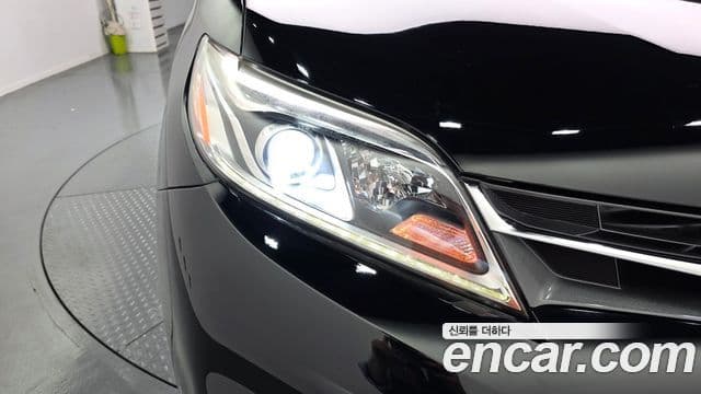 Toyota Sienna 2018 — Şəkil 12/32