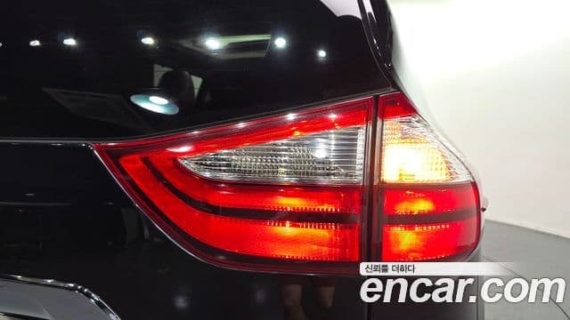 Toyota Sienna 2018 — Şəkil 5/32