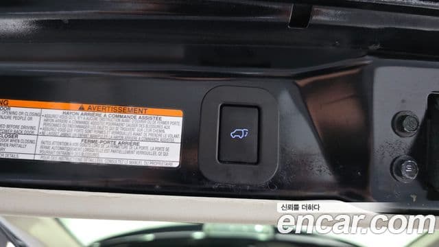 Toyota Sienna 2018 — Şəkil 29/32