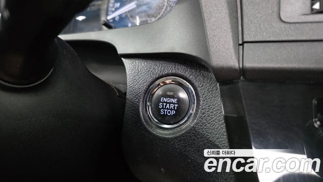 Toyota Sienna 2018 — Şəkil 8/32