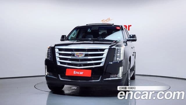 Cadillac Escalade 2018 — Фото 3/20
