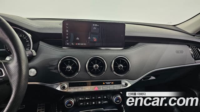Kia Stinger 2021 — Фото 13/20