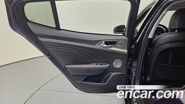 Kia Stinger Meister 2021 — Photo 23/34