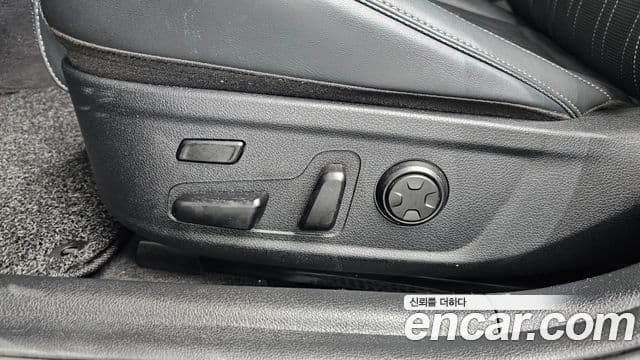 Kia Stinger Meister 2021 — Photo 25/34