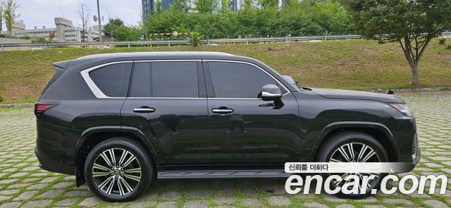 Lexus LX 2026 — Фото 10/20