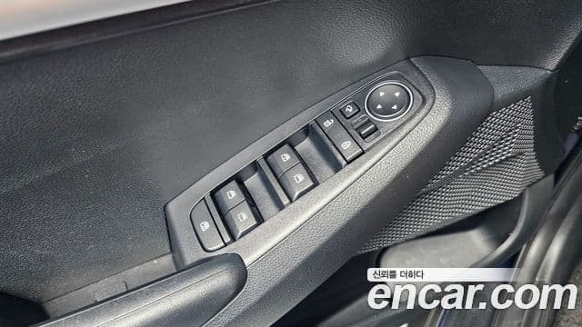Kia Seltos 2021 — ფოტო 21/30