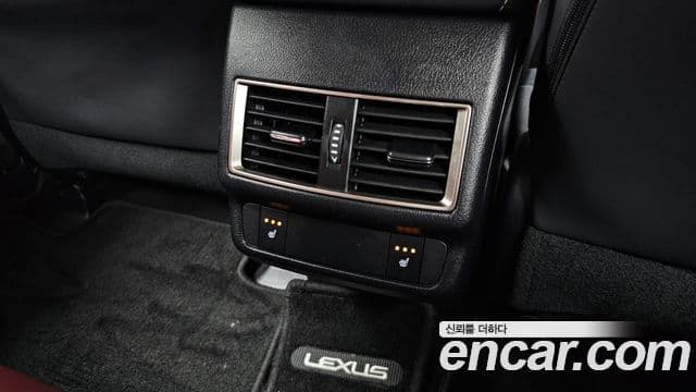 Lexus NX300h 2018 — Фото 19/20