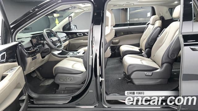 Kia Carnival 2025 — Фото 11/20