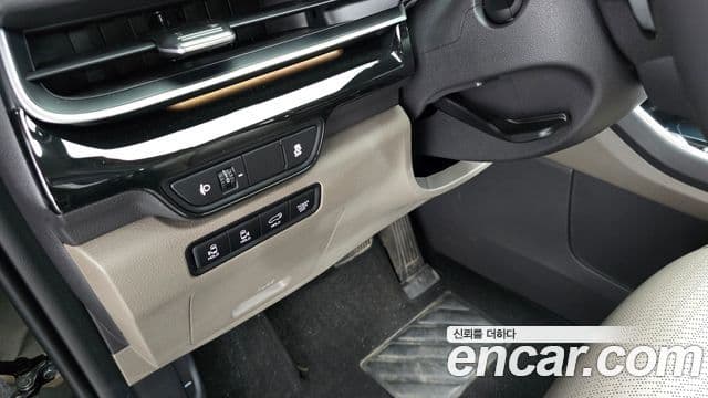 Kia Carnival 2025 — Фото 18/20