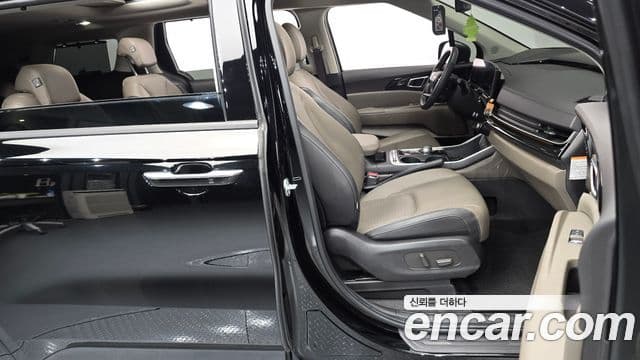 Kia Carnival 2025 — Photo 29/30