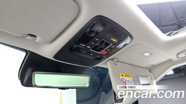 Kia Carnival 2025 — Photo 17/30