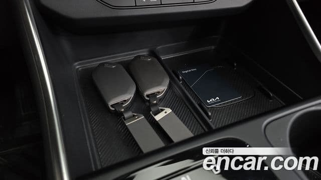 Kia Carnival 2025 — Photo 8/30