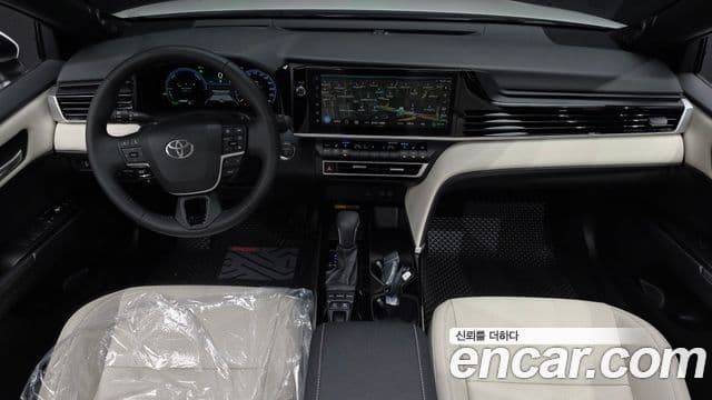 Toyota Camry 2026 — Şəkil 17/33