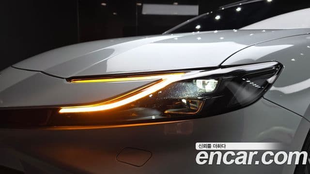 Toyota Camry 2026 — Şəkil 8/33