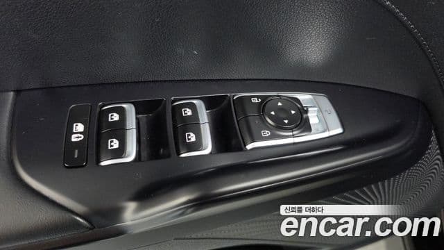 Kia K5 2023 — Şəkil 25/33