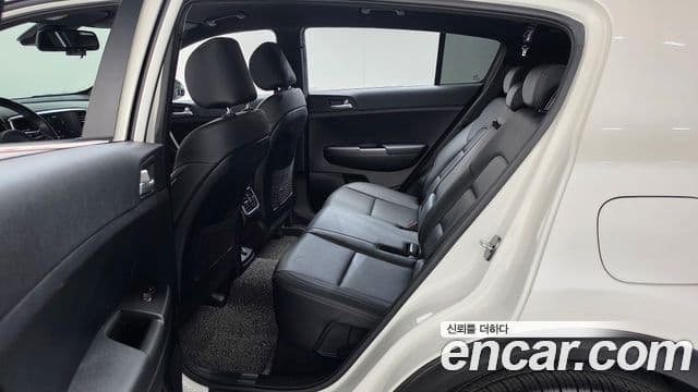 Kia Sportage The Bold 2020 — Фото 11/20