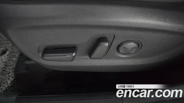 Kia Sportage The Bold 2020 — ფოტო 27/32
