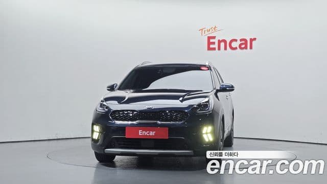 Kia Niro 2020 — Фото 2/20