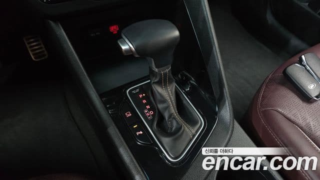 Kia Niro 2020 — Фото 7/20