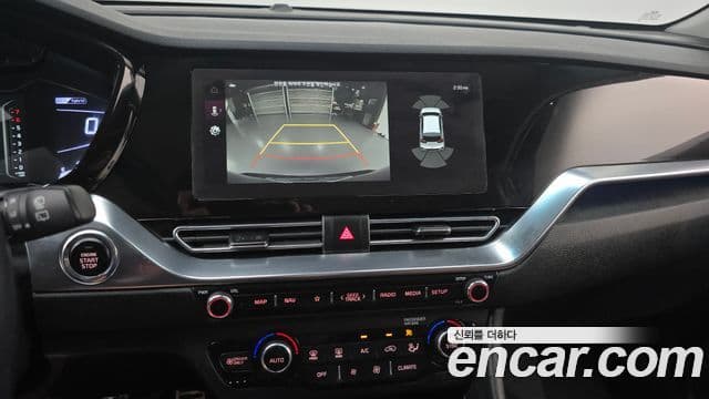 Kia Niro 2020 — Фото 15/20