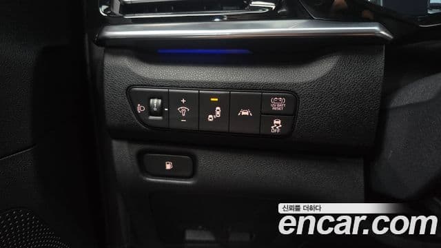 Kia Niro 2020 — Фото 18/20