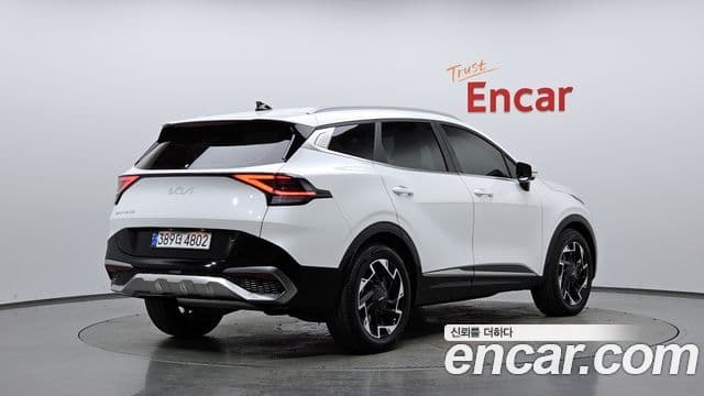 Kia Sportage 2023 — Фото 2/20