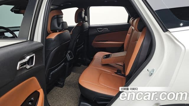 Kia Sportage 2023 — ფოტო 16/35