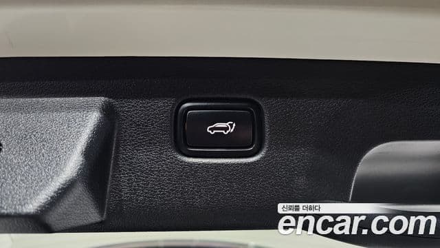 Kia Sportage 2023 — ფოტო 31/35