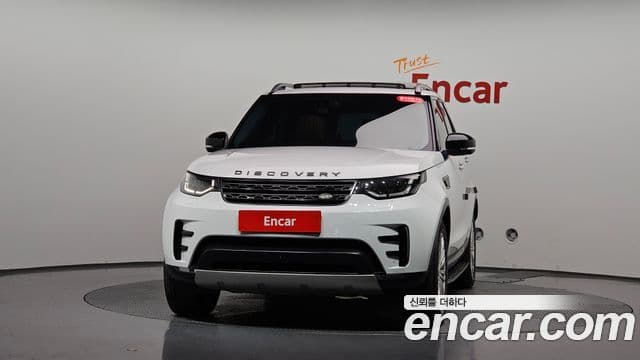 Land Rover Discovery 5 2018 — Şəkil 15/36