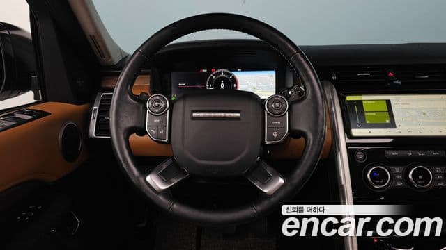 Land Rover Discovery 5 2018 — Şəkil 9/36