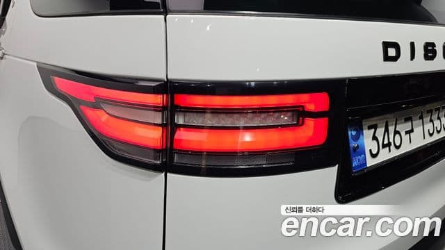 Land Rover Discovery 5 2018 — Şəkil 36/36