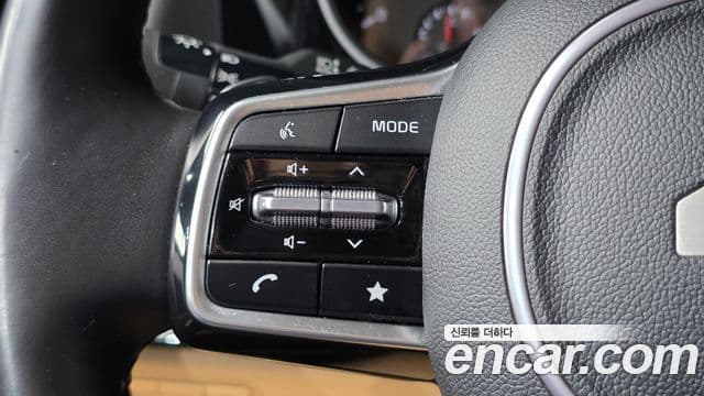 Kia Carnival 2023 — Фото 14/20