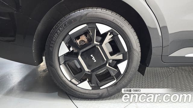 Kia Carnival 2025 — Фото 5/20
