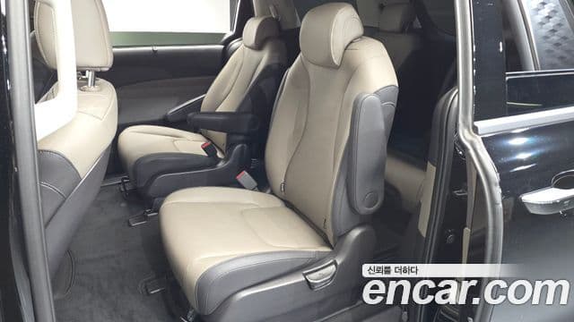 Kia Carnival 2025 — Фото 11/20