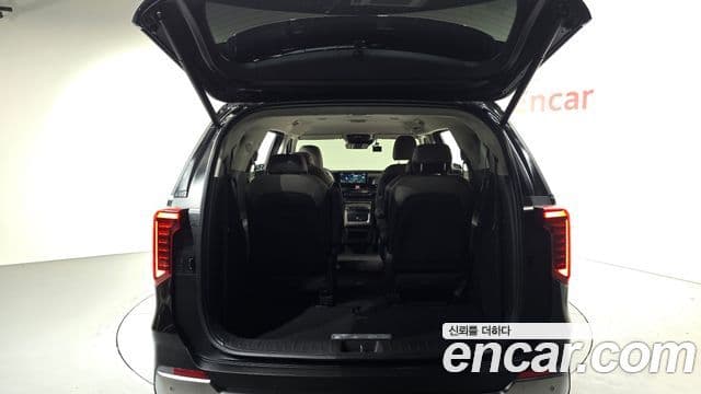 Kia Carnival 2025 — Фото 17/20