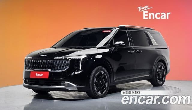 Kia Carnival 2025 — Фото 1/20