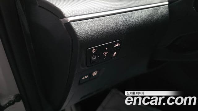 Kia K5 2023 — ფოტო 34/40