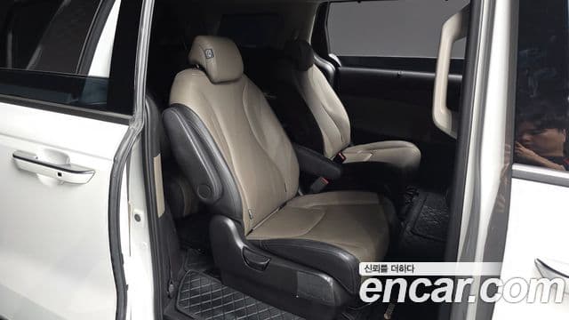 Kia Carnival 2024 — Фото 11/20