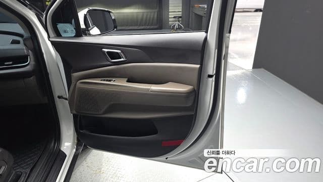 Kia Carnival 2024 — ფოტო 9/34